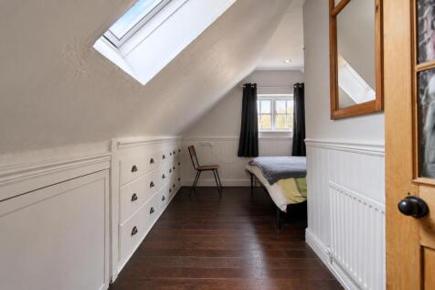 Bedroom 3B.jpg