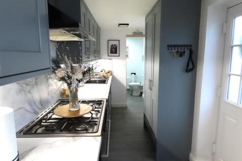 GALLEY STYLE KITCHEN