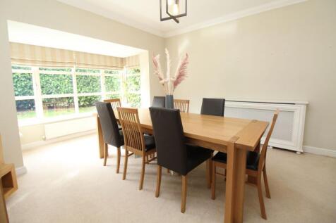 Top Park Close, Warburton, Lymm photo 4