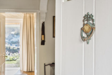 1372752-47-691b6a7c23f29