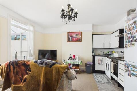 CAM03582G0-PR0122...