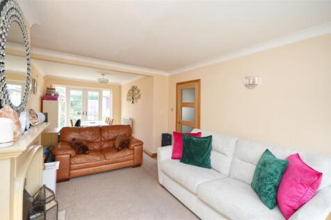 Sitting / Dining Room