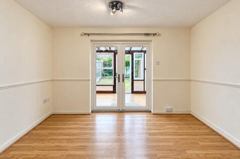Suffolk Avenue, Leigh on Sea photo 3