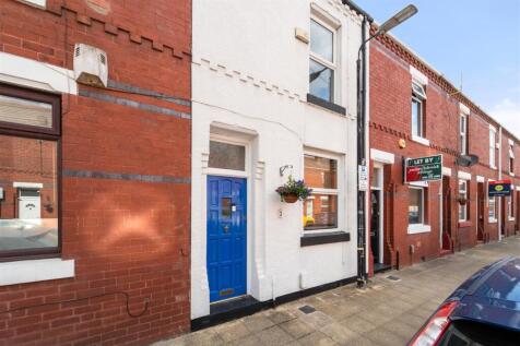 Sale, M33 - property photo