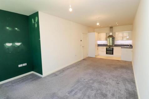 Lounge/Dining/Kitchen