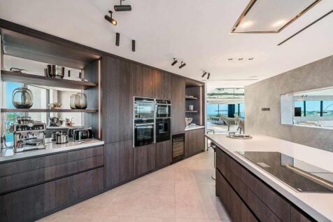 13-santa-ponsa-Meerblick-Villa in moderner Architektur-kaufen-kitchen