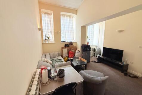 8 Sherborne Road, Yeovil, BA21 photo 4