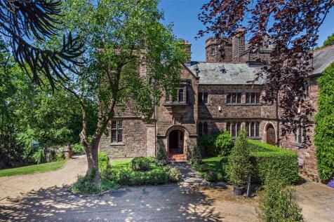 Walmoor House