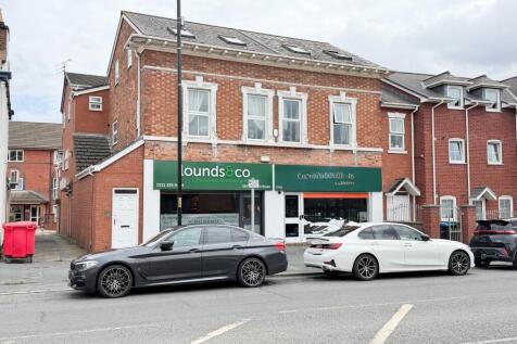 Ellesmere Port, CH66 - property photo