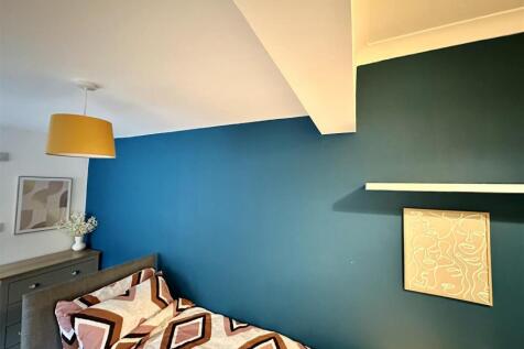 Room 2 Ensuite