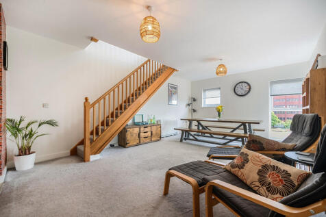 11-68222b57c64ac-...