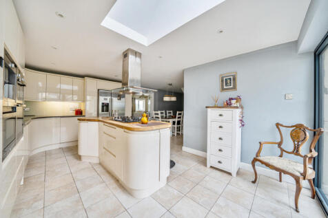 1324311-8-687651c...