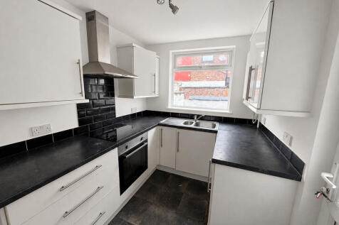 Wistaria Road, Manchester, M18 photo 3