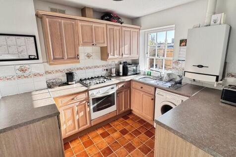 Kitchen/family ro...