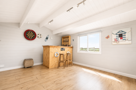 Summer House/ Bar