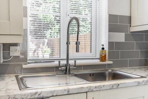 28 Milfoil Lane (Cowbit)-29.jpg