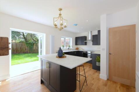 75 Crowmere Road, Monkmoor, Shrewsbury, SY2 5HX photo 3