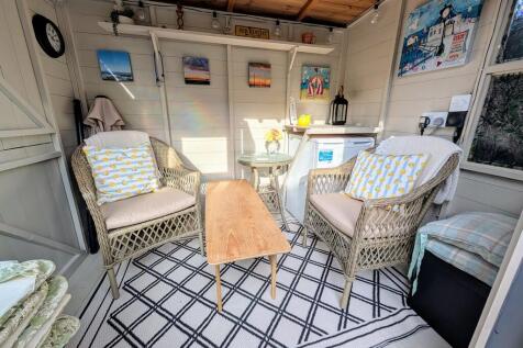 PXL_20251002_0905...