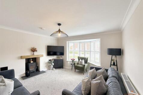 Hull, HU11 - property photo