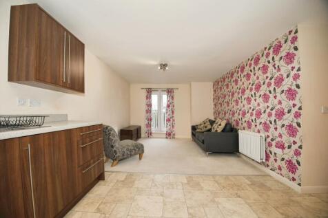 Living/Dining Area