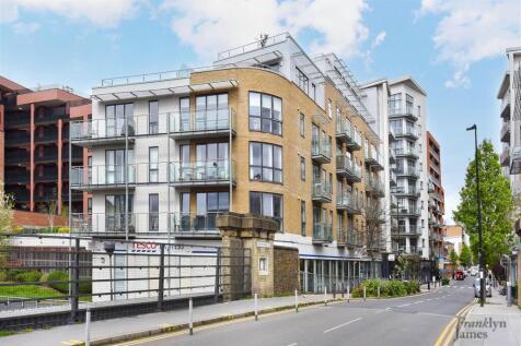 Flat 15, Caspian Wharf (14).JPG