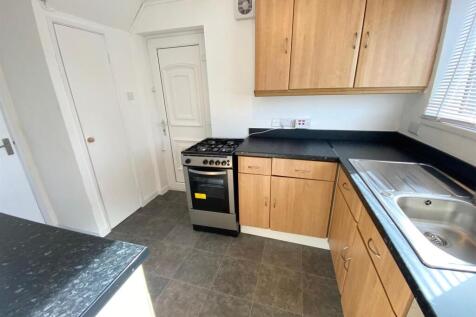 Bramleys Lettings - Huntingdon Avenue (7).jpg