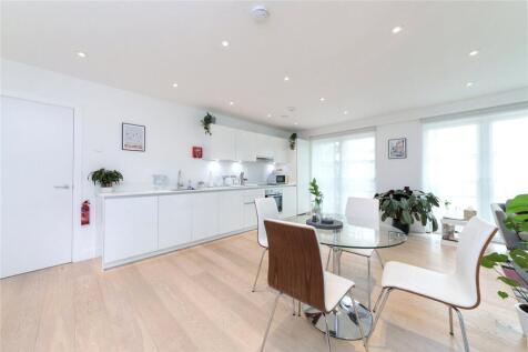 Kitchen / Dining