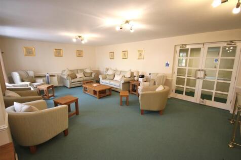 COMMUNAL RESIDENTS LOUNGE