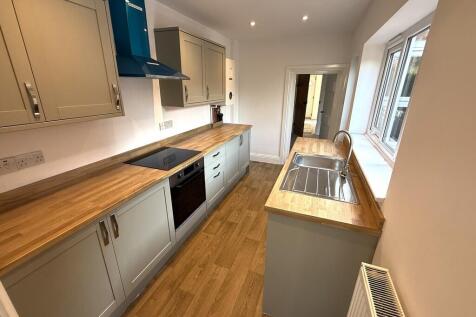 KITCHEN 2