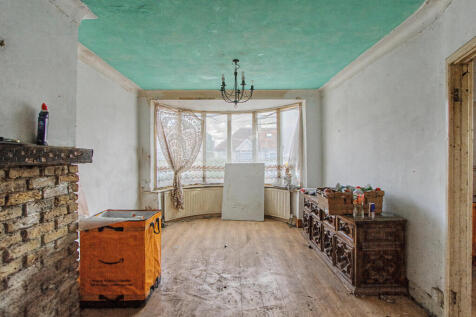 9 The Ridgeway, Kingsbury, London, NW9 0UB