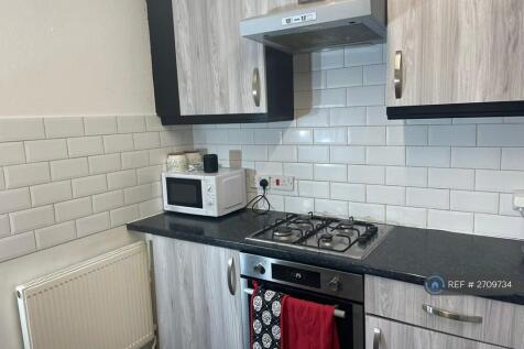 Left Side Of Kitchen