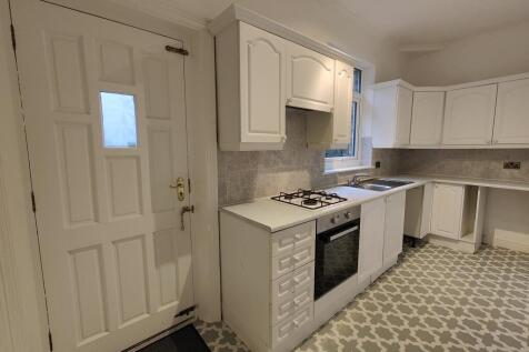 Catherine Street, Brighouse, Calderdale photo 3