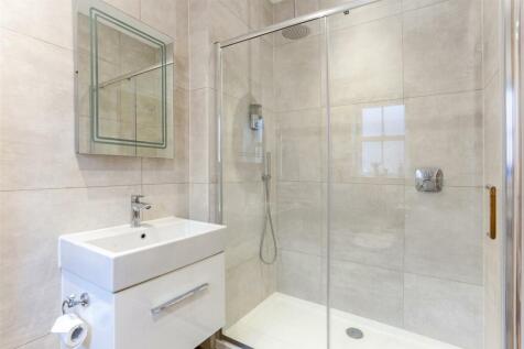 81830_4A-Bingham-Avenue-Poole (24).jpg