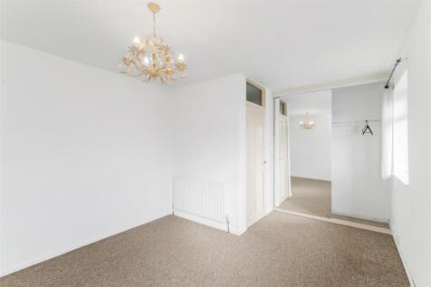 flat 11 livingstone court (1).jpg