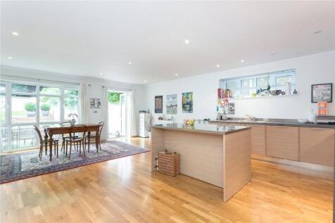 Kitchen/Dining Rm