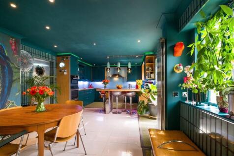 1440px_1 The Ceda...