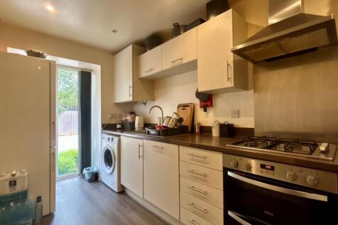 Robert Parker Road, Reading, Berkshire, RG1 photo 3