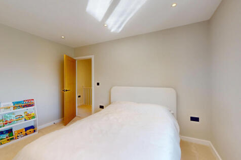 10-Cookridge-Ave-05272025_112901