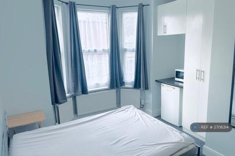 Large Double Ensuite Room