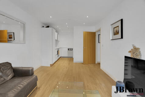 London, N4 - property photo