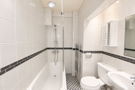 James House E10