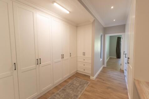 Fabulous walk in dressing room