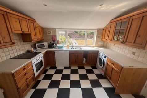 Richmond Wood Road, BH8 photo 3