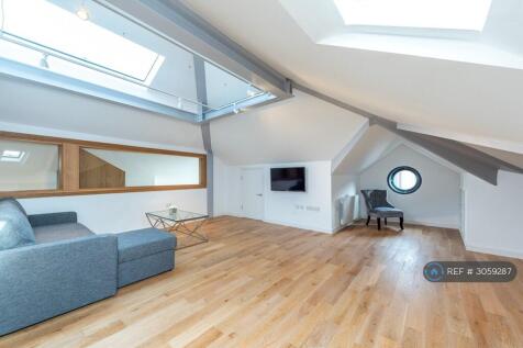 2-bed flat on Belmont Road, Uxbridge, UB8, £2,075/mo