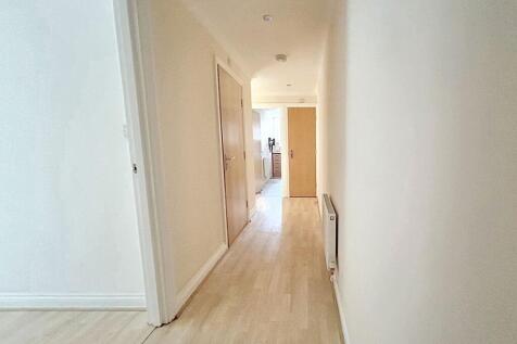 42a Bullers Green, Morpeth, Northumberland, NE61 1BF photo 4