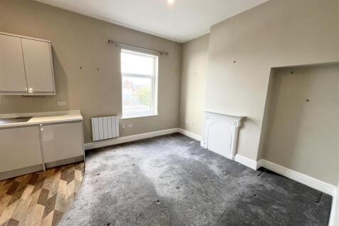 241 Wellington Rd, Heaviley, Stockport photo 4