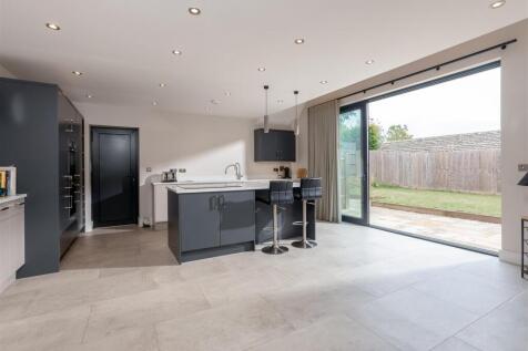 12 Lavender Drive 1829-6.jpg