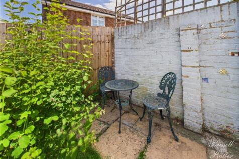 CAM01995G0-PR0308-STILL024