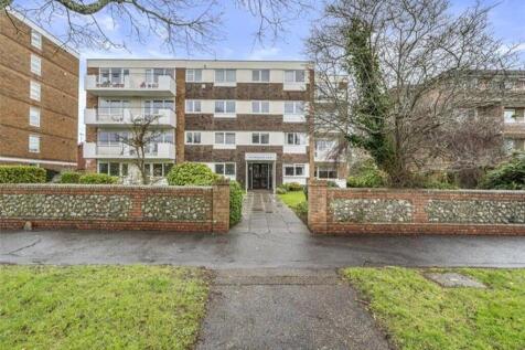 Worthing, BN11 - property photo