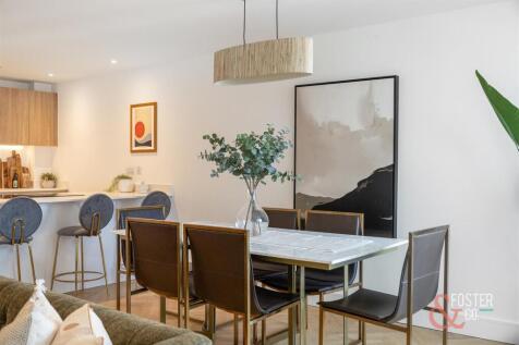 Flat 13-023 13.31.41.jpg